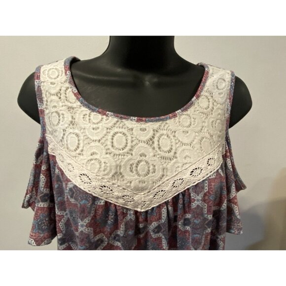 Signature 1 Studio Women Size Small Cold Shoulder Blouse Top Lace Accent - Picture 2 of 10